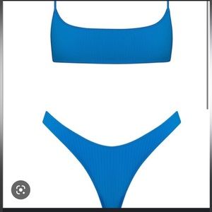 TRIANGL - PIPA - ELECTRIC BLUE